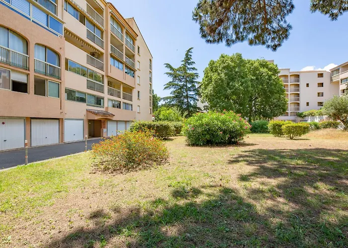 Domaine Du Preconil-4 By Interhome